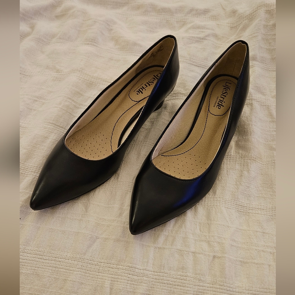 Womens Life Stride Minimalist Heels